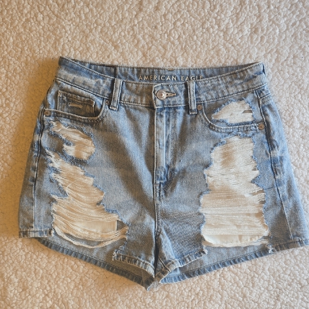 American Eagle Distress Mom Fit Denim Shorts Sz.2